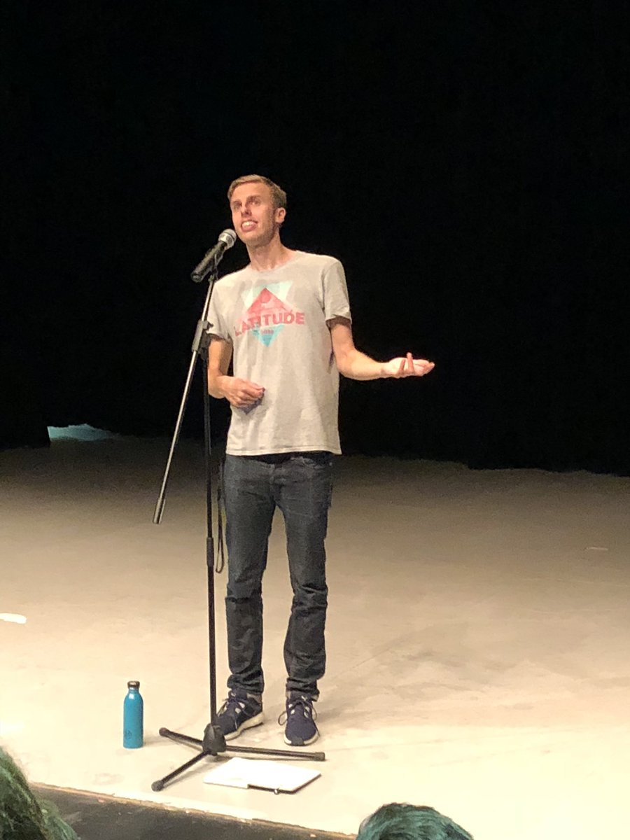 _JohnKnight's tweet photo. I am absolutely buzzing.  What an amazing session with @harrybakerpoet and he was very kind with his oldest groupie.

Thank you so much for signing my poster.  It will take pride of place in my office @BSB_Brussels @BSB_BookWeek @Bsb_Libraries https://t.co/27wbW0DnLW