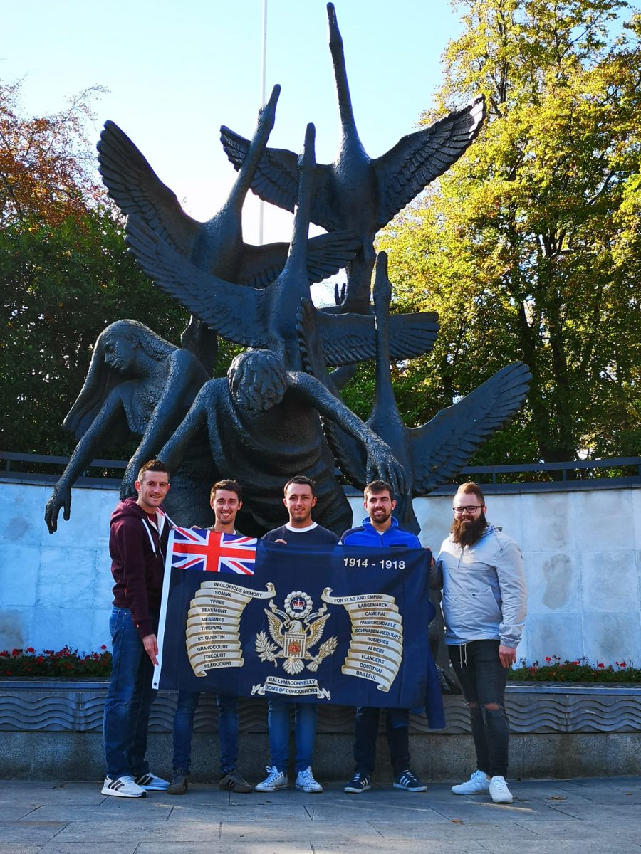 BSOC_RASHARKIN's tweet photo. More Limited Edition Band Flags we're posted out this week. Get onto our Facebook or direct message here for payment info. £12 delivered within the UK. Get you's NOW!!! While you still can. #BSOC https://t.co/ZqYdbeAn50