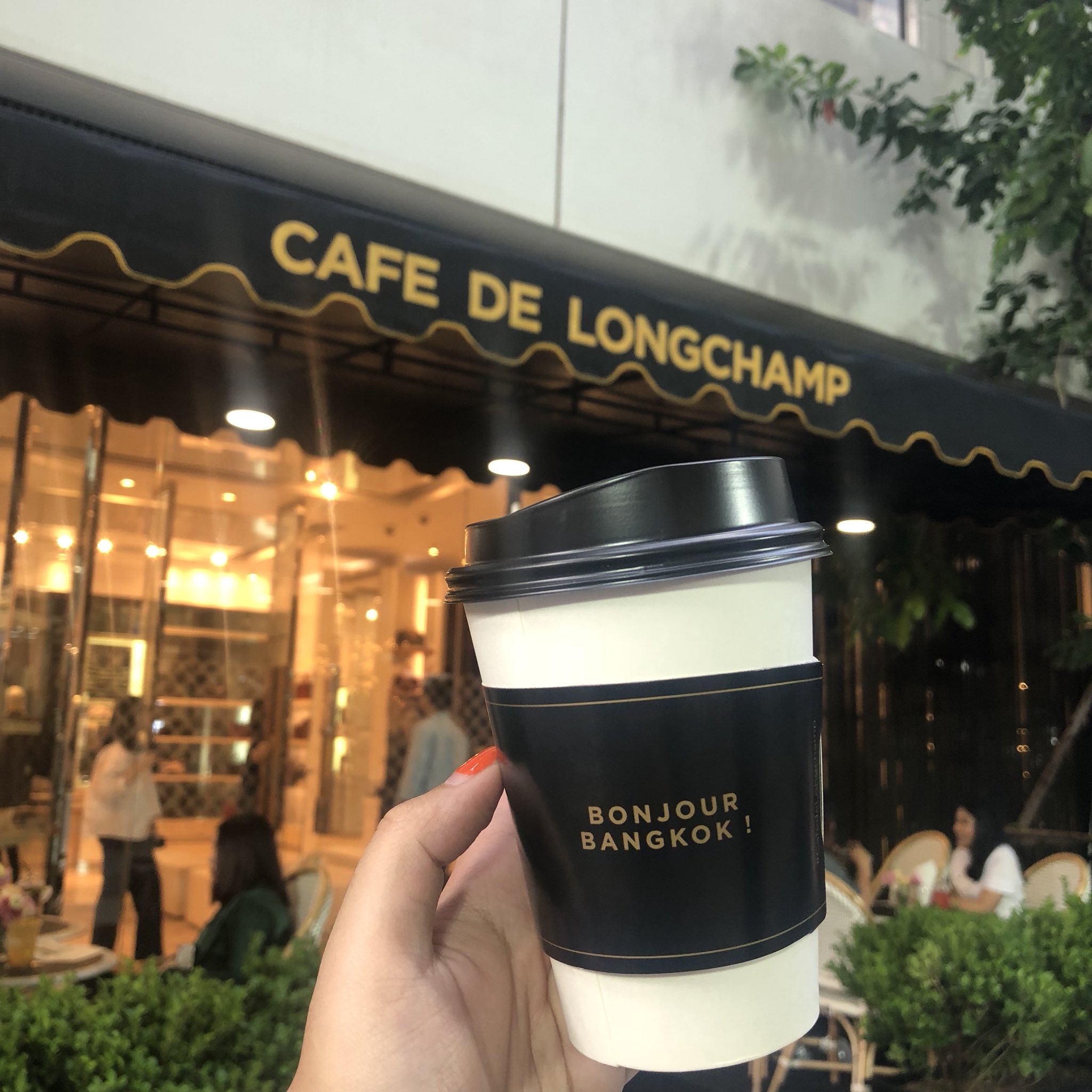 Emporium EmQuartier on X Cafe de Longchamp Emquartier Longchamp 70 Longchamp EmQuartier