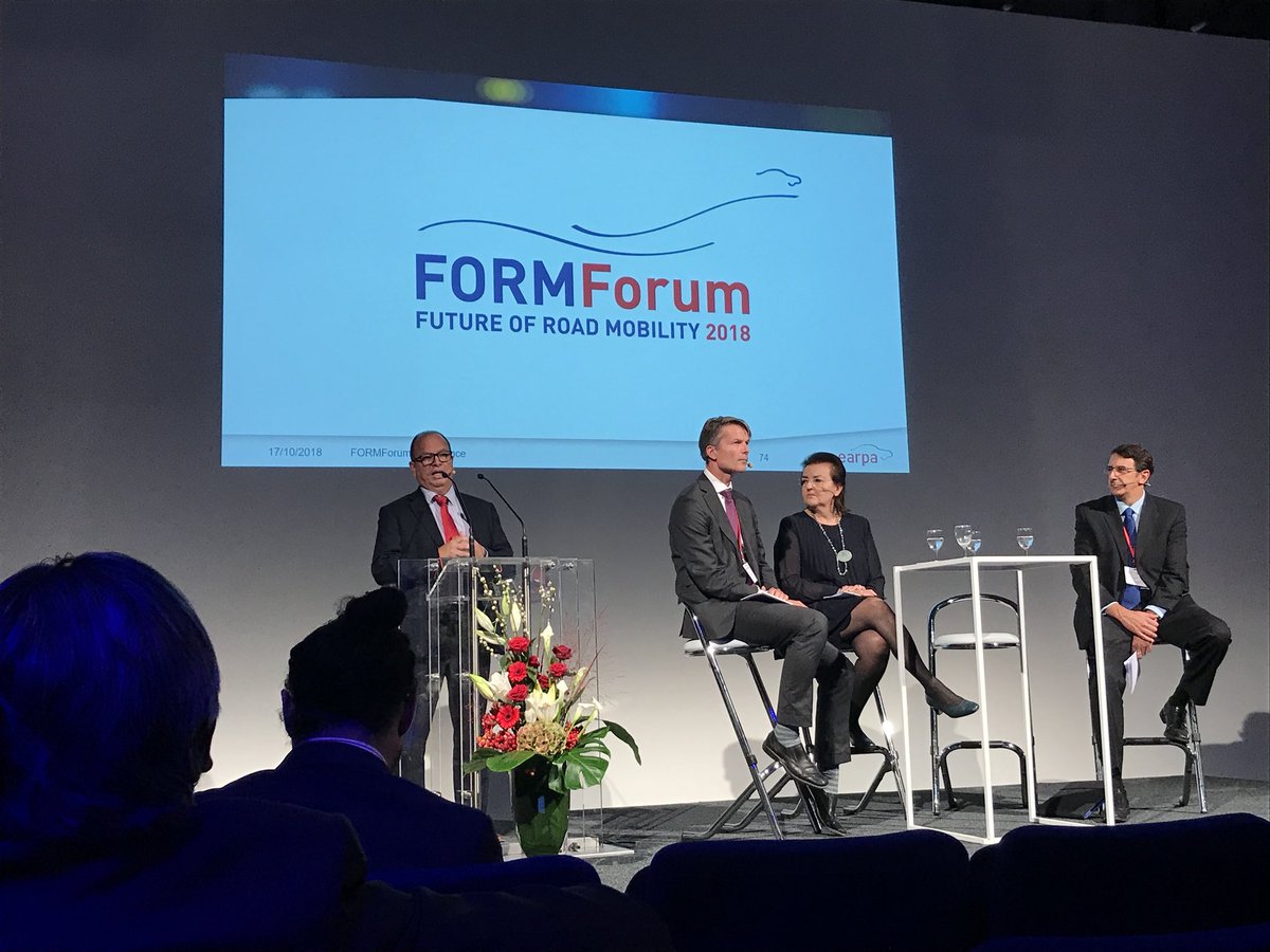 ERTRAC_EU's tweet photo. Rafael Cuesta @POLISnetwork Chairman and @ERTRAC_EU Vice-Chairman: our vision for transport innovation is strongly linked to socio-economic impacts. Our research activities bring impacts to the users of mobility systems! @EARPA_  FormForum https://t.co/ERU3eI7vrT
