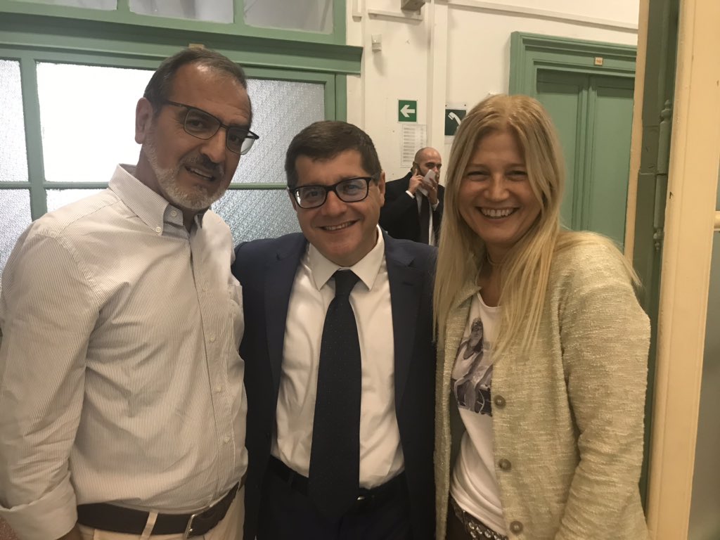 elisa_fmd's tweet photo. I volti di #CSFirstDay @GoogleForEdu #growwithgoogle @fmdigitale @MirtaMichilli @giulianosal @AlfonsoHMolina @DiegoCiulli https://t.co/OIVQph99ZC