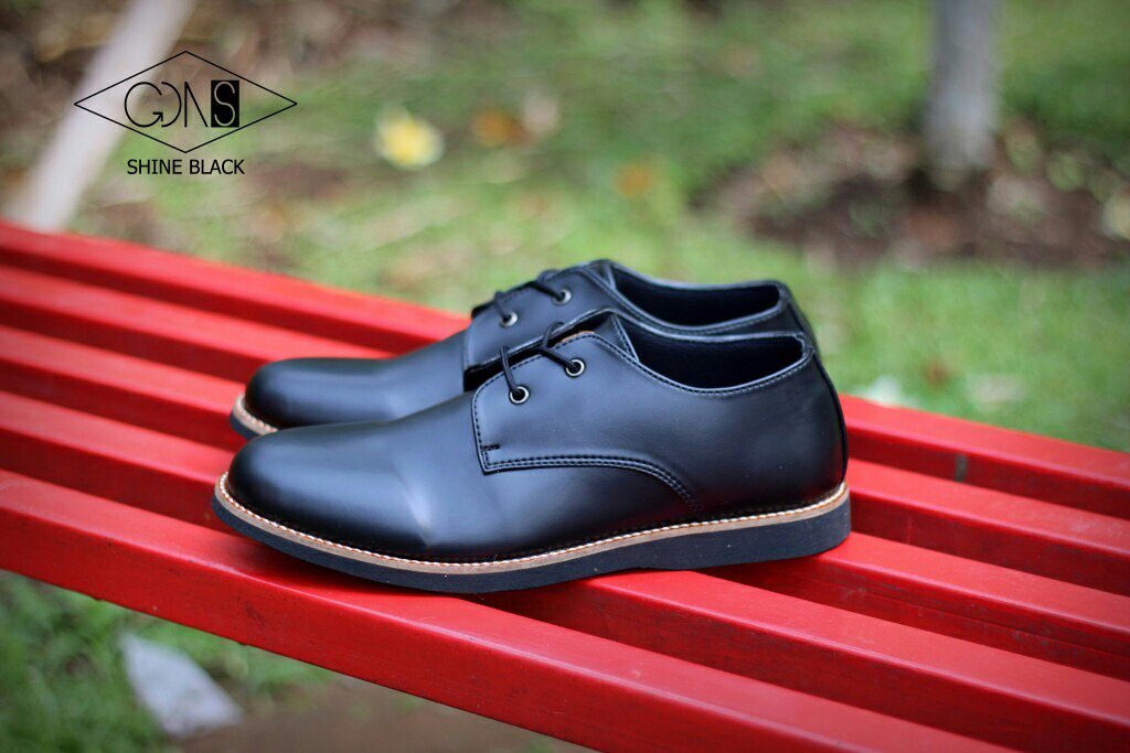 Kenakan sepatu yang tepat untuk keperluan yang tepat pula.
——-
In Frame : Goodness Shine Black
Size : 40, 41, 42, 43, 44
Material : sintetis berkualitas
Outsole : rubber (karet)
Original footwear
——-
Info/Order hubungi admin :
📲 Admin WA : 081294548054

#sepatu #CelotehTasik