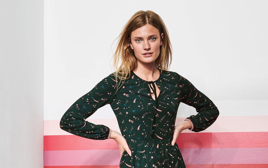 thepooluk's tweet photo. 6 shopping tips to know if you’re "petite" (from one shorty to another) @sally_newall  https://t.co/3I5KMc2PTi https://t.co/F4exSKc6rB