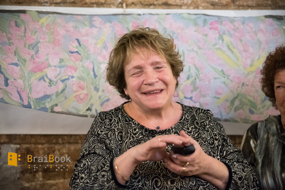 BraiBook's tweet image. “Hay en la lectura del #braille una maravilla que las personas con vista nunca podrán conocer; tocar las palabras, y saber que ellas te tocan.” (Jim Fiebig) 
braibook.com