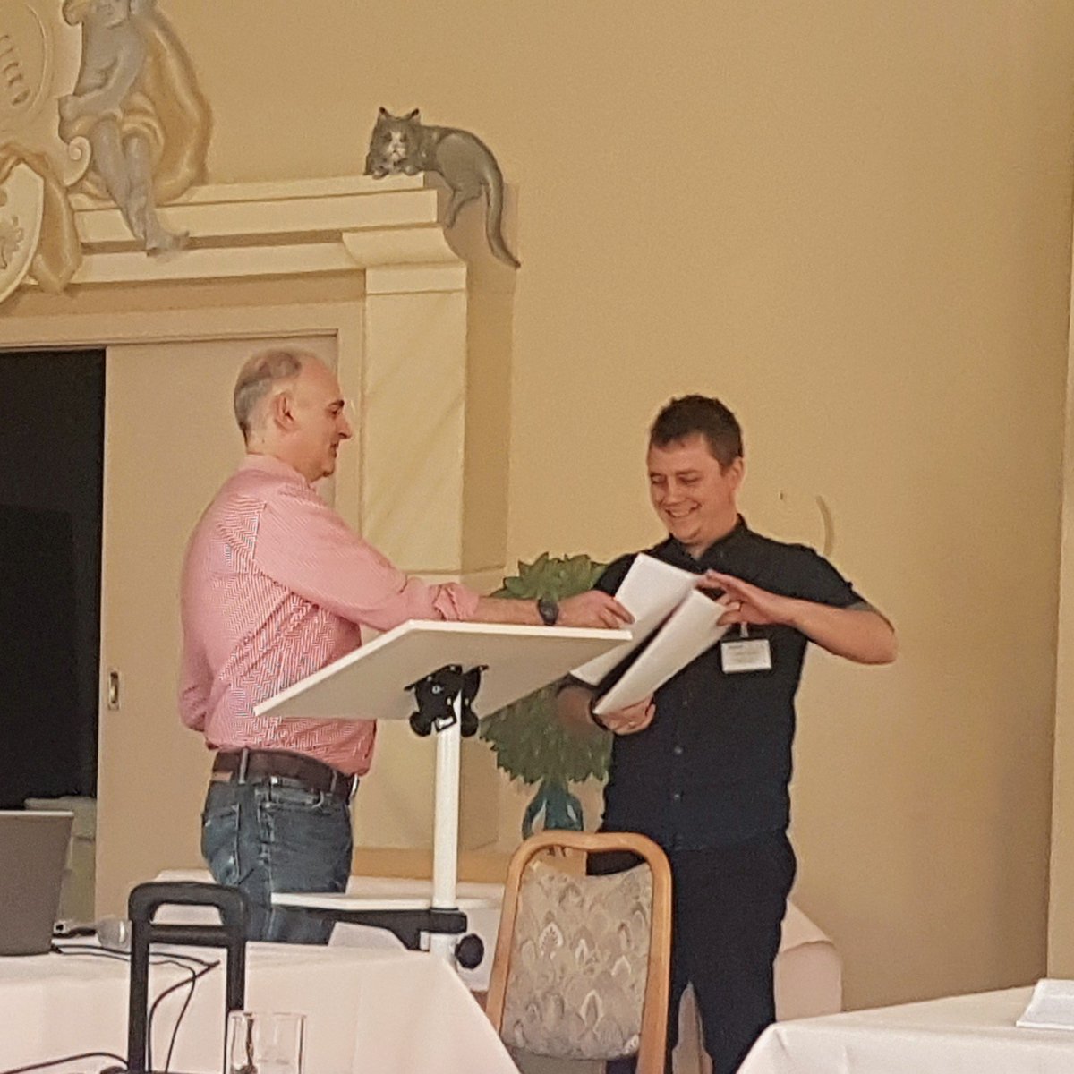 fey_dirk's tweet photo. And the 1st poster prize goes to...
Joseph Leedale @LivUni for the Multiscale Modelling of Drug Transport. Congratulations!!!
#INCOMEconference2018 https://t.co/yvIzY893e4