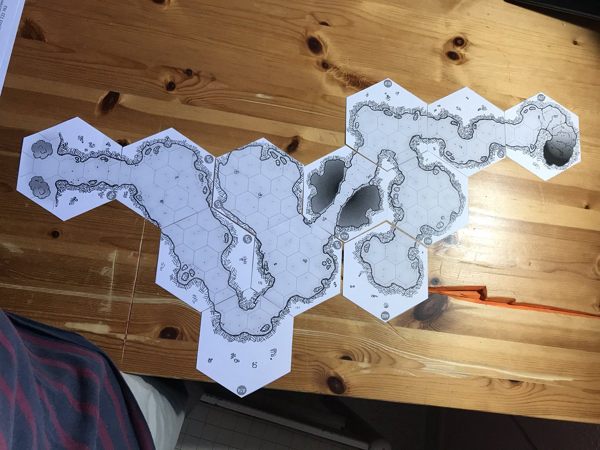 patxiclaqueta's tweet photo. Prueba con #hexomorfo para la sesión del sábado. Que se preparen mis chavales...
@emenica @enekopalencia haced la versión a color que me da pereza pintar 😬 https://t.co/amR1OufX4v