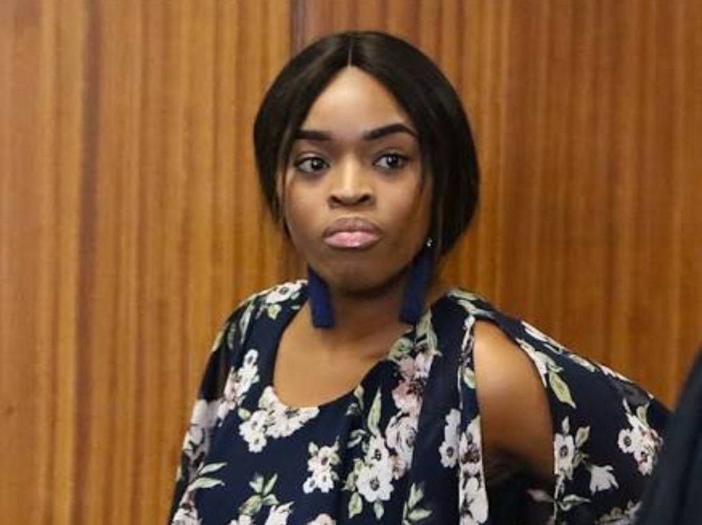 MsCosmoSA's tweet photo. WCW for the month is definitely #CherylZondi ✊🏾 Strength to you my sister and everybody else who's afraid to speak up, be brave and fight for yourself 🙌🏾 https://t.co/EHZS2o4njc