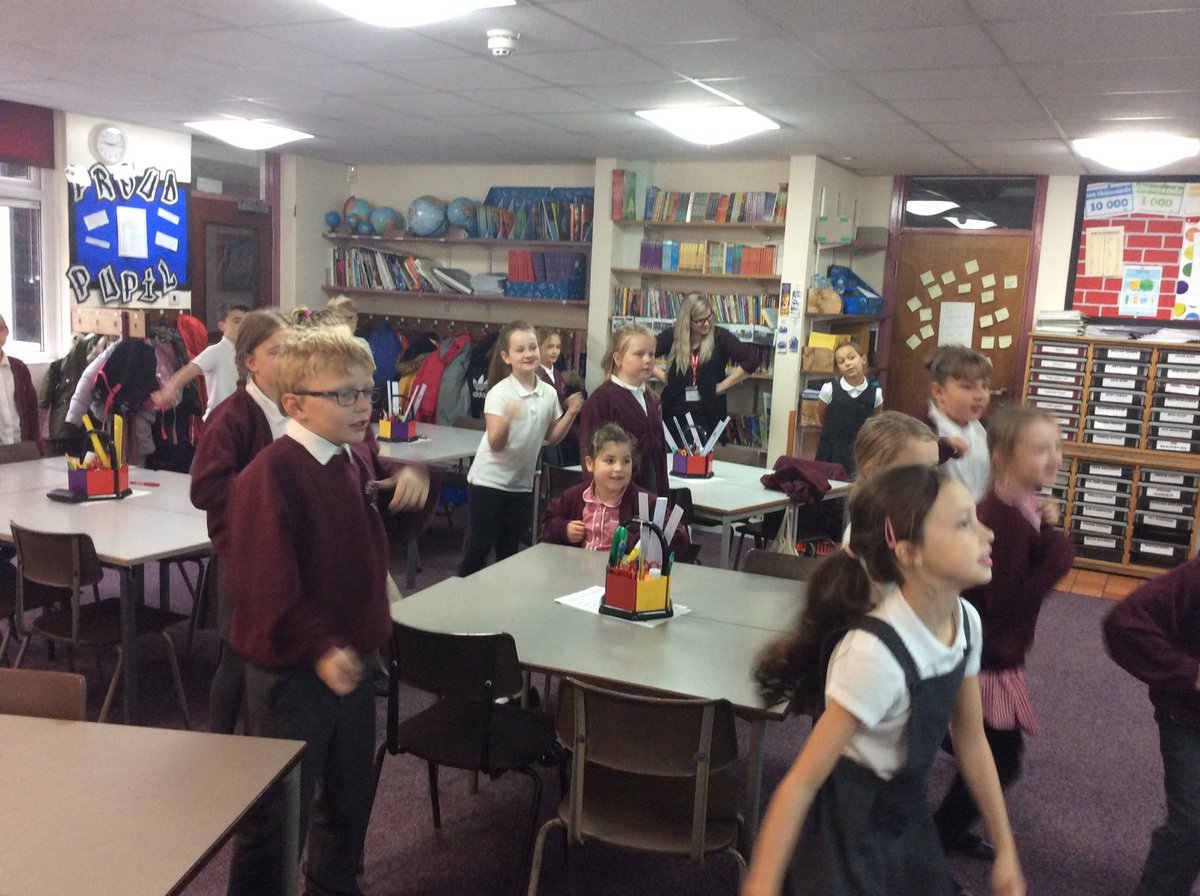 Y4MelthamMoor's tweet photo. The 11 x table jig!! #MMactive #supermovers @BBCLearning https://t.co/LgOG3KVQS9