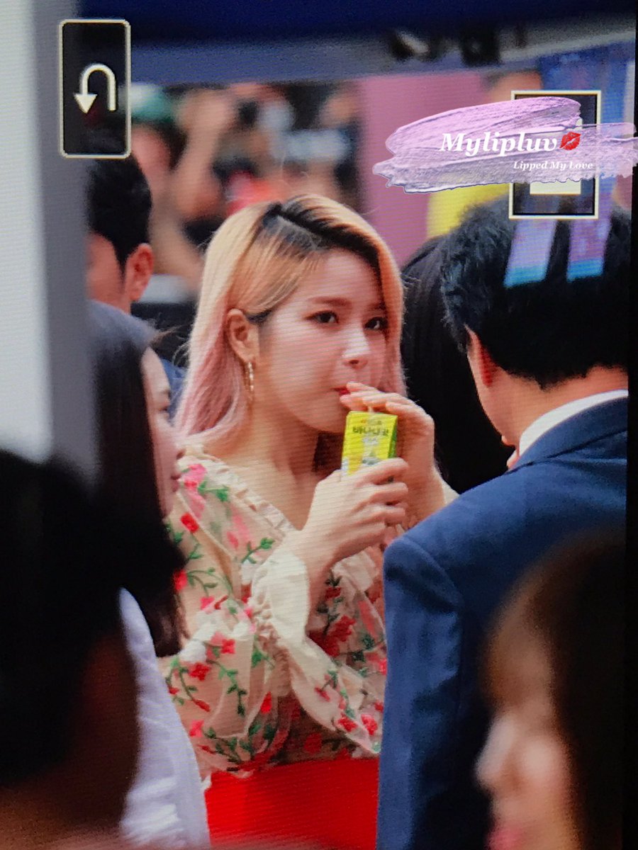 mylipluv309's tweet photo. 181017 K-FOOD FAIR 2018 홍콩 프리뷰

#MAMAMOO #마마무
#SOLAR #솔라 https://t.co/hDbS8KmvaJ