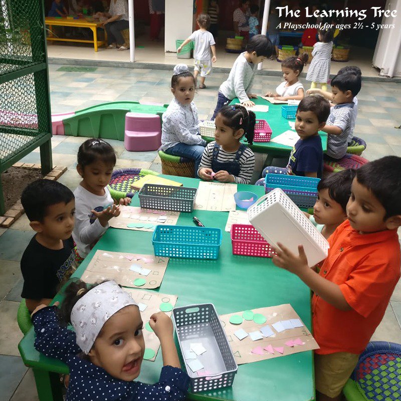 LearningTreeDel's tweet image. We love the way our little kids are so engrossed in the world of colorful shapes! Here’s a sneak peek of the successful shape sorting morning @TheLearningTree.😊😊
#TheLearningTree #Thelearningtreedelhi #preschool #playgroup #thelearningtreeplayschool #preschooler #shapesorting