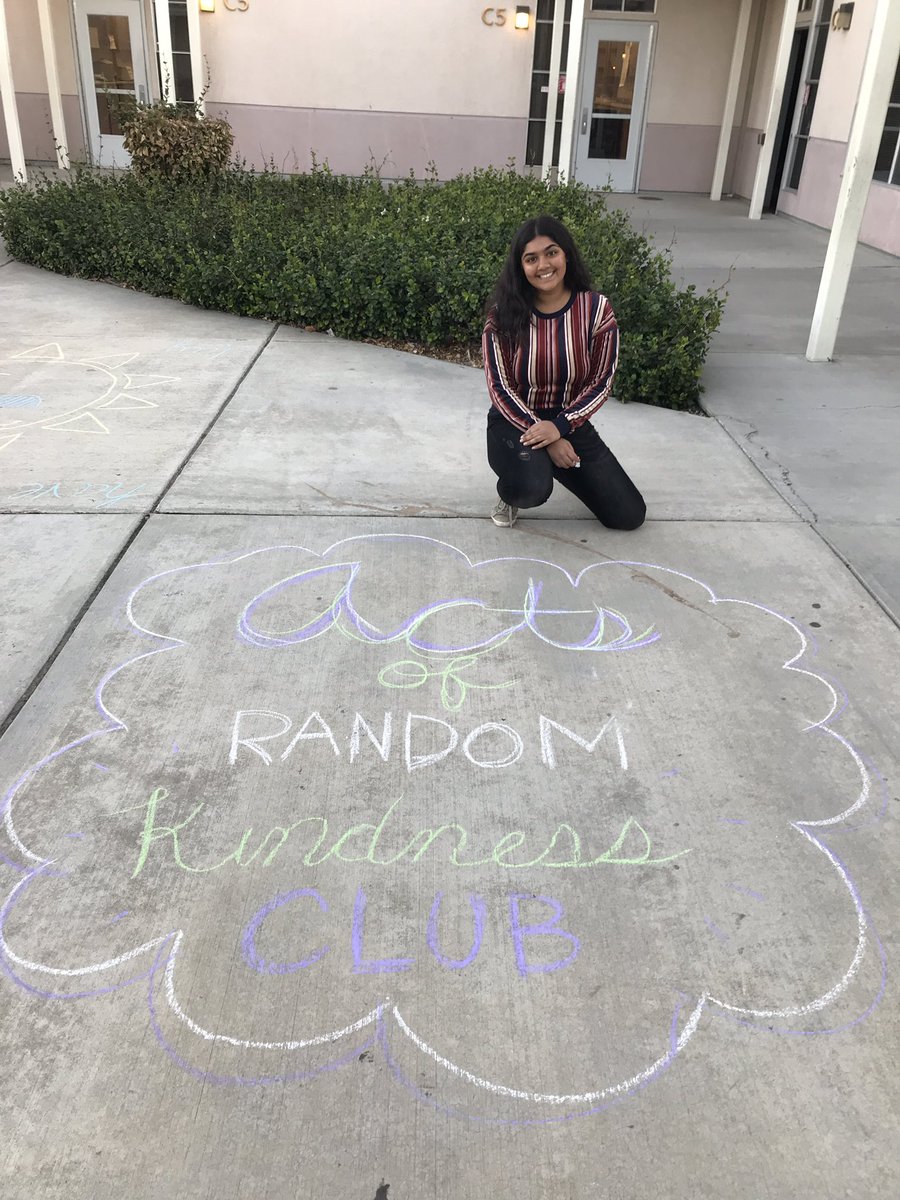 SiddiquiManal's tweet photo. SideWalk Chalk Project!💚❤️🧡💛💙💘 #arkclub https://t.co/Pr4WnZhv8M