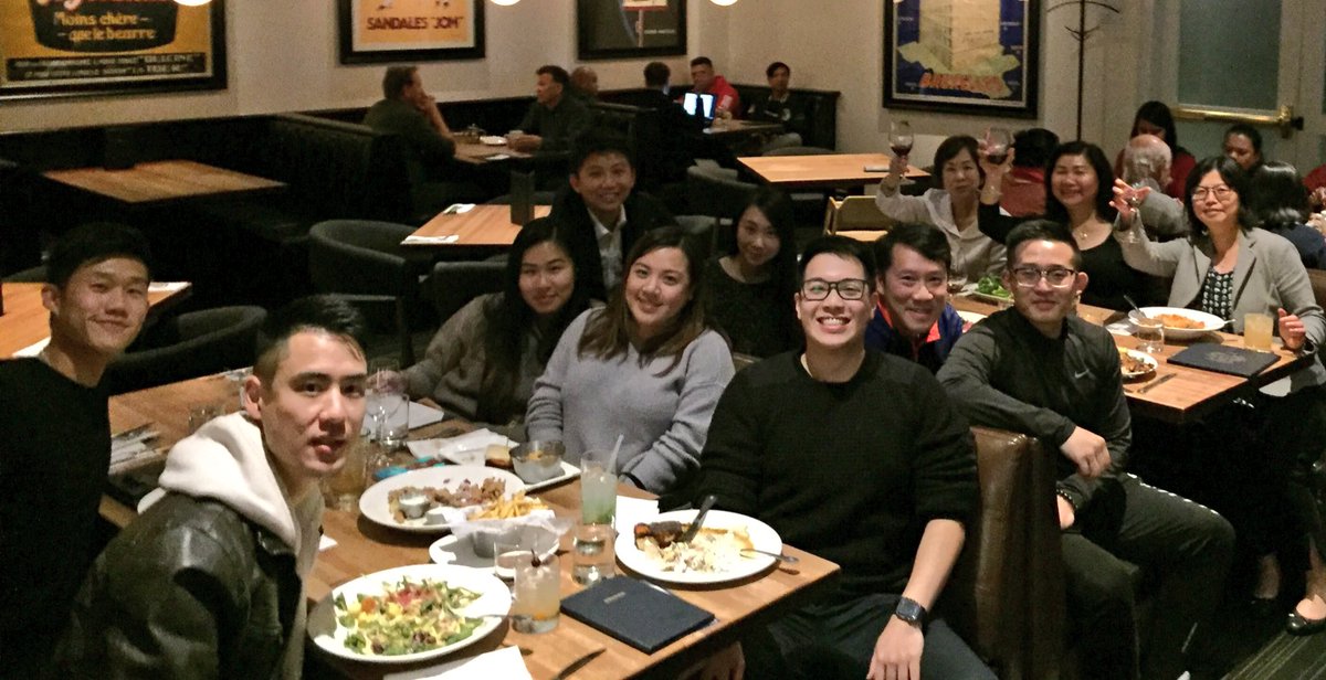Having great time tonight with #teamRichlea #teambonding #TeamWorksTogetherEatsTogether <a href="/melanie_cheung/">Melanie Cheung</a> @CynthiaLeung11 @NicoleKubica_TD