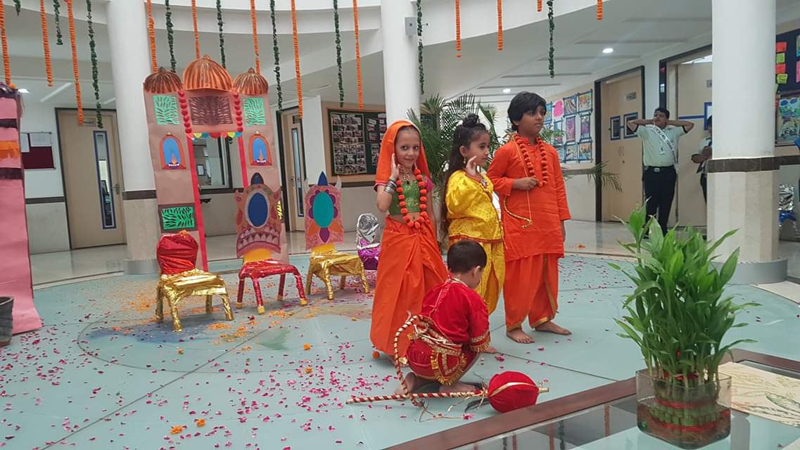 sapna_sukul's tweet photo. Ramayan with my new team.
Little wonders- #performance #lifelearners goodness prevents. https://t.co/N5KR8IG9z0