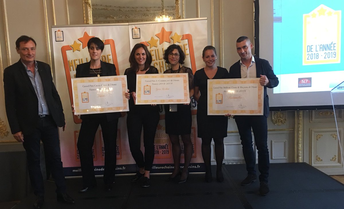 capkelenn's tweet image. benoit_mahe : Meilleures chaînes de l’année , remise des prix ce mardi 16 octobre à Paris.#mcm2018
Bravo aux enseignes #Thiriet, #YvesRocher Hunckemoller , lauréats 2018 !
Ces 3 enseignes ont en commun un soin très particulier pour la relation client !
