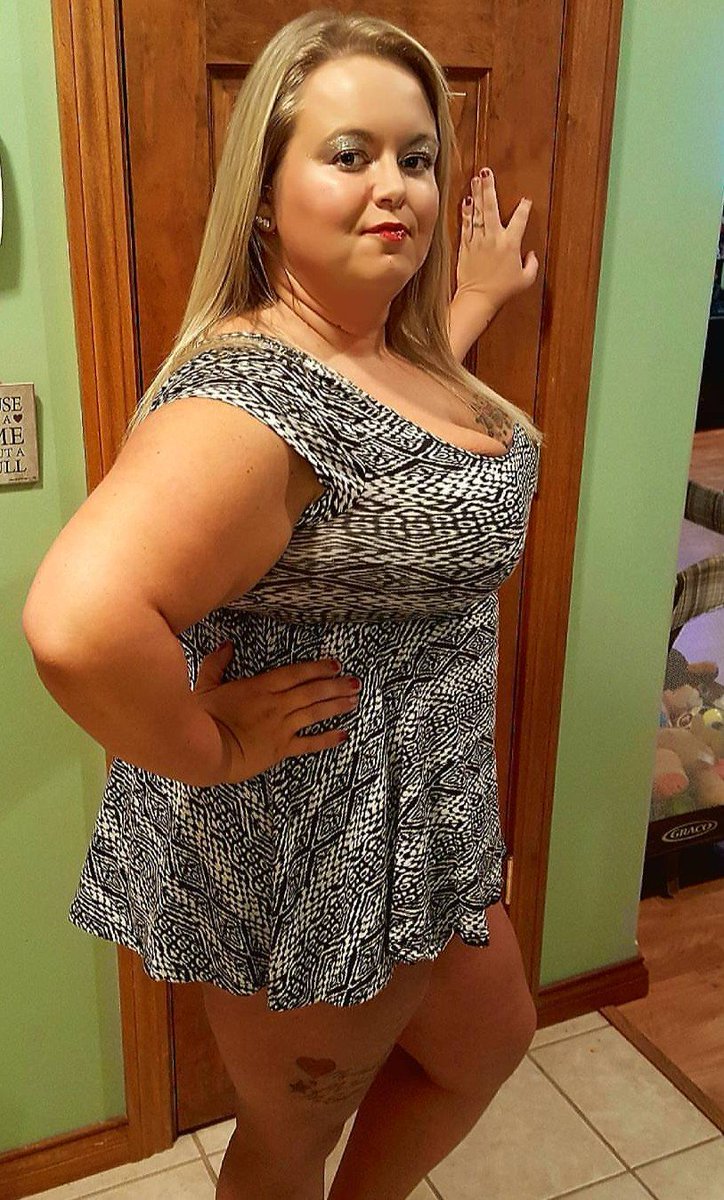 Who's buying? #picsforsale #bbw #biggirl #curvygirl #curves #cleavage ...
