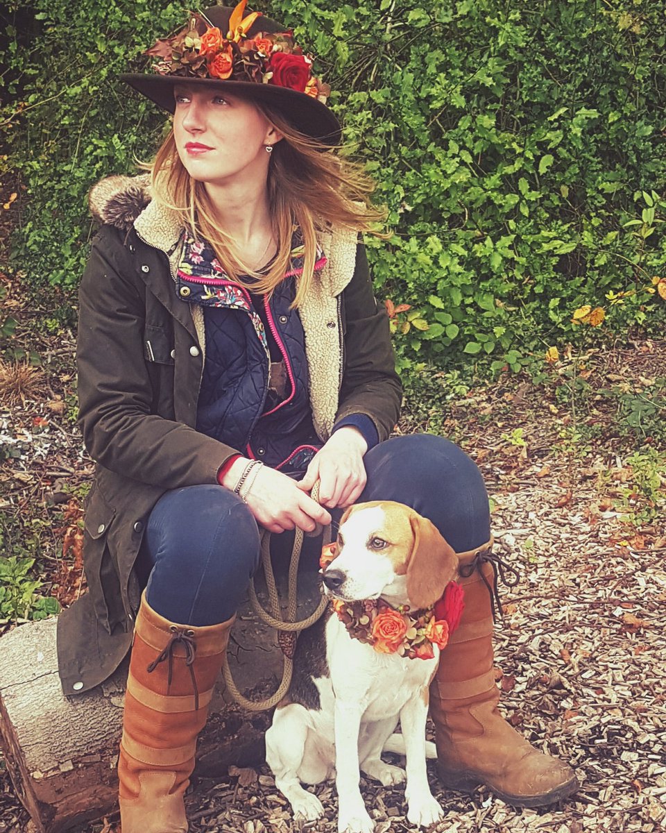 theflowerhall's tweet photo. DOG LOVERS DREAM 🐶💫  ●New blog post.. https://t.co/M1a2t30x38 Total wedding inspo for wanting your furry pets at your wedding! #dog #doglover #lovedogs #mydog #barbourdogs #walk  #dogwalk #country #barbourdogs #autumn #october #bridesmaid #flowerdog #wedding #weddinginspo https://t.co/XlGVRAwvQ5