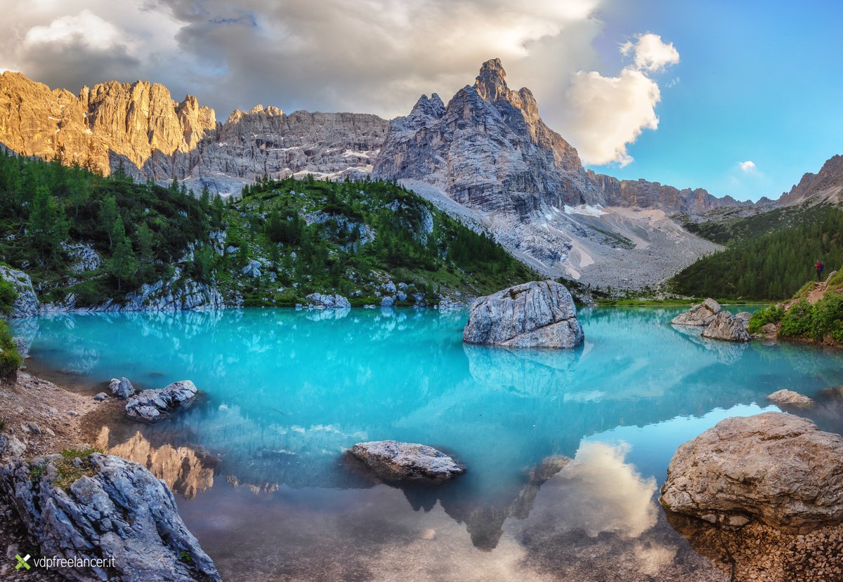 VDPFreelancer's tweet photo. Il meraviglioso lago di Sorapis @DolomitiEmotion @3zinneninfo @DolomitesUNESCO @VisitAltoAdige @cortinadolomiti https://t.co/TZNYlIEJN0