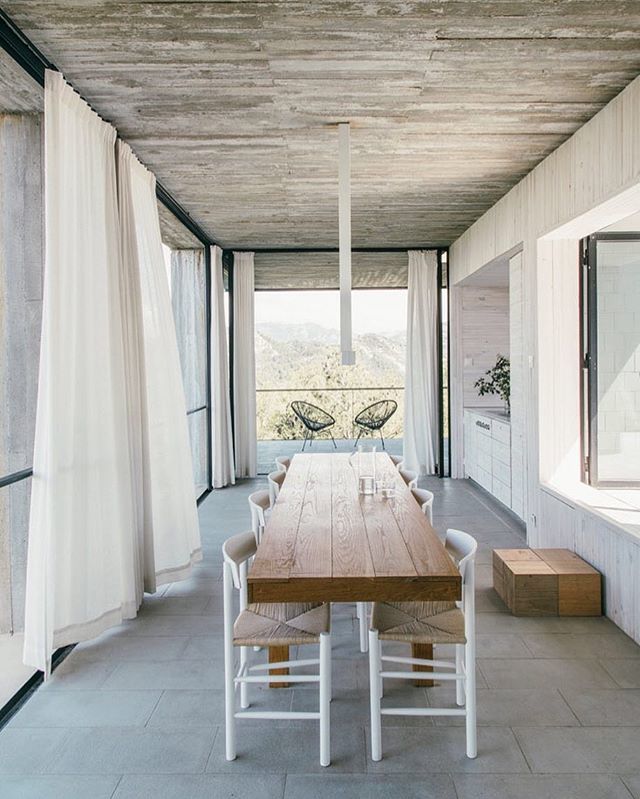 OPENHOUSE_mag's tweet photo. Dining at Solo Pezo.
Find our story about this amazing project by @solo_galeria in issue N°5.
Photographed by @salvalopez .
.
.
#openhousemagazine #openhouse #solopezo #solohouse #solohouses #pezovonellrichshausen https://t.co/KqFyOnwVAX