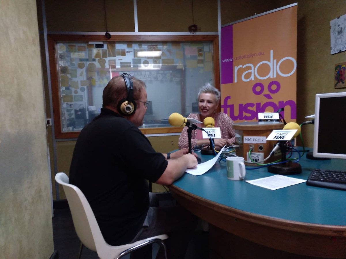 ➡️La Pegatina   A morriña
➡️Adhara &amp; Ritman     De ferro e de amores
➡️Aid    Cantarte hei Galicia  
➡️<a href="/SusanaSeivane/">Susana Seivane 🍍</a> Papá pum pum 
➡️MJ Pérez O fio do que pendo 
➡️Sabela   Benditas feridas 
➡️Samarúas <a href="/Samaruas/">Samarúas</a> Punto Nemo 
Hoxe no Sonsdenós🎧 en #Radiofusionga