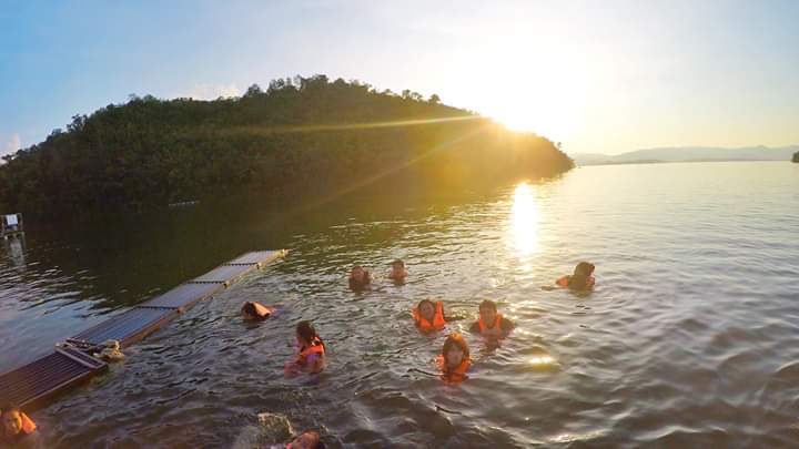 PhupailakeR's tweet photo. #นอนแพ #เที่ยวกาญจนบุรี #เขื่อนศรีนครินทร์ #เทยเที่ยวไทย
#Travel #traveltips. #amazingthailand #ชิวไปไหน
#เที่ยวไทยเทย์
#คมชัดลึก. #ข่าวสด #kapook #ชะชะช่าท้ารัก
#แคปชั่นภาษาอังกฤษ
👉https://t.co/SBSZO9wxrD
👉https://t.co/12yOe1rwRH
📞089-7429637,094-5951442 https://t.co/pwLfE24KdZ