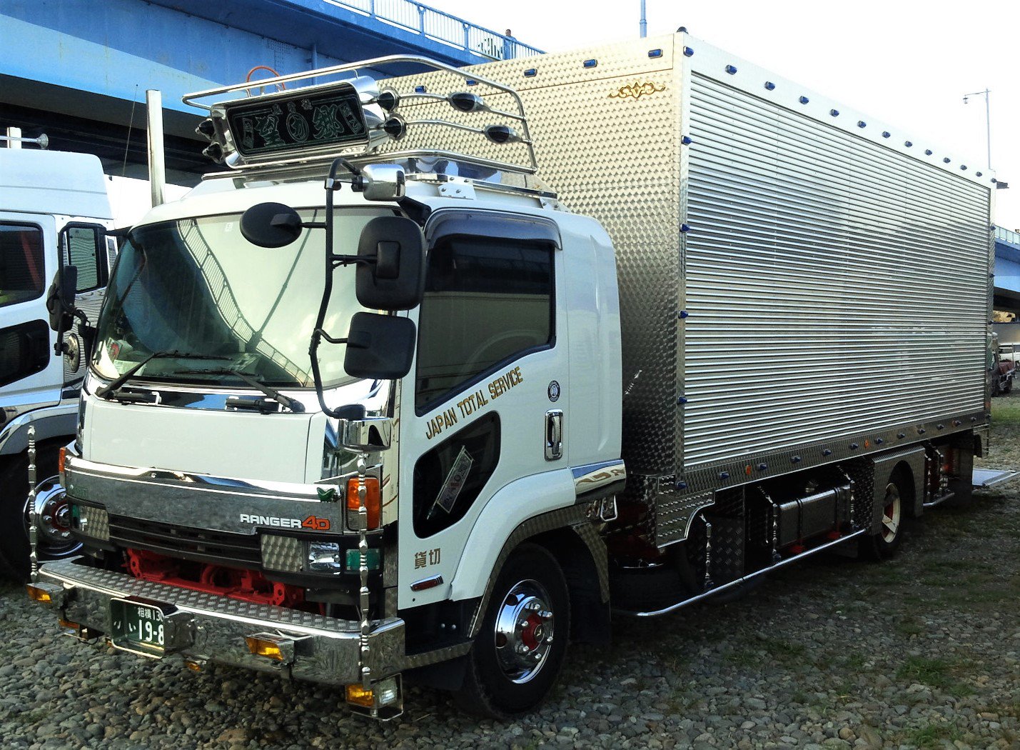 シートキャリア ウロコ デコトラ