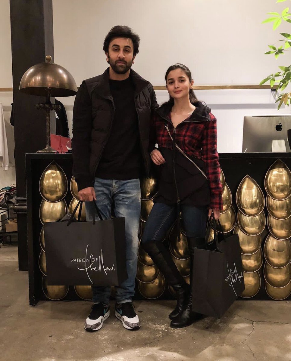 PIC: Alia Bhatt and Ranbir Kapoor at Patron of the New, image size:966x1200