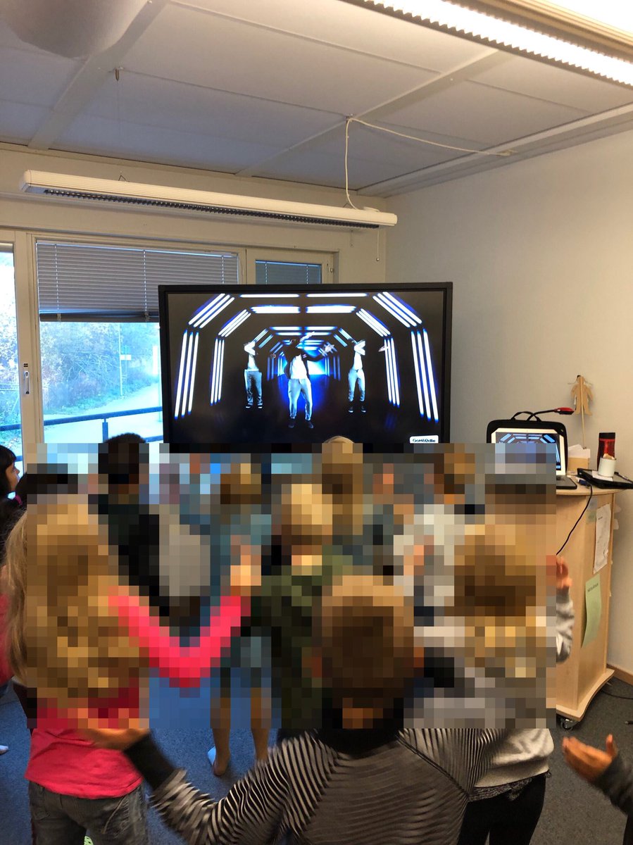 tglettorna's tweet photo. Vi laddar upp med Gonoodle inför #barnhack #gonoodle #tgl #enskoldag #åk1 #tegelhagen #solskol https://t.co/fj2o932u60