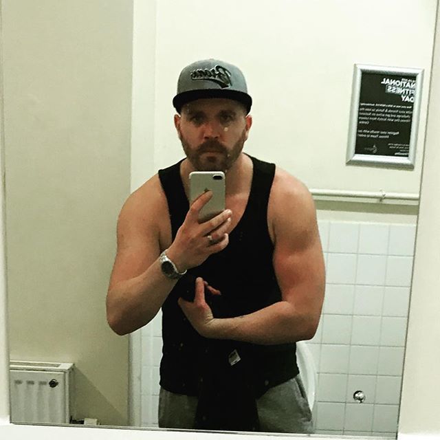 MattRTheSinger's tweet photo. My wellness journey is in its 22nd month now. 22 months since I decided that I needed to be healthy in body if I wanted to be healthy in mind. I’ve probably not progressed as far as I could have if I’d been super disciplined but I’m still really pleased … https://t.co/cKlWaIrVEe https://t.co/RFTSt0Es6D