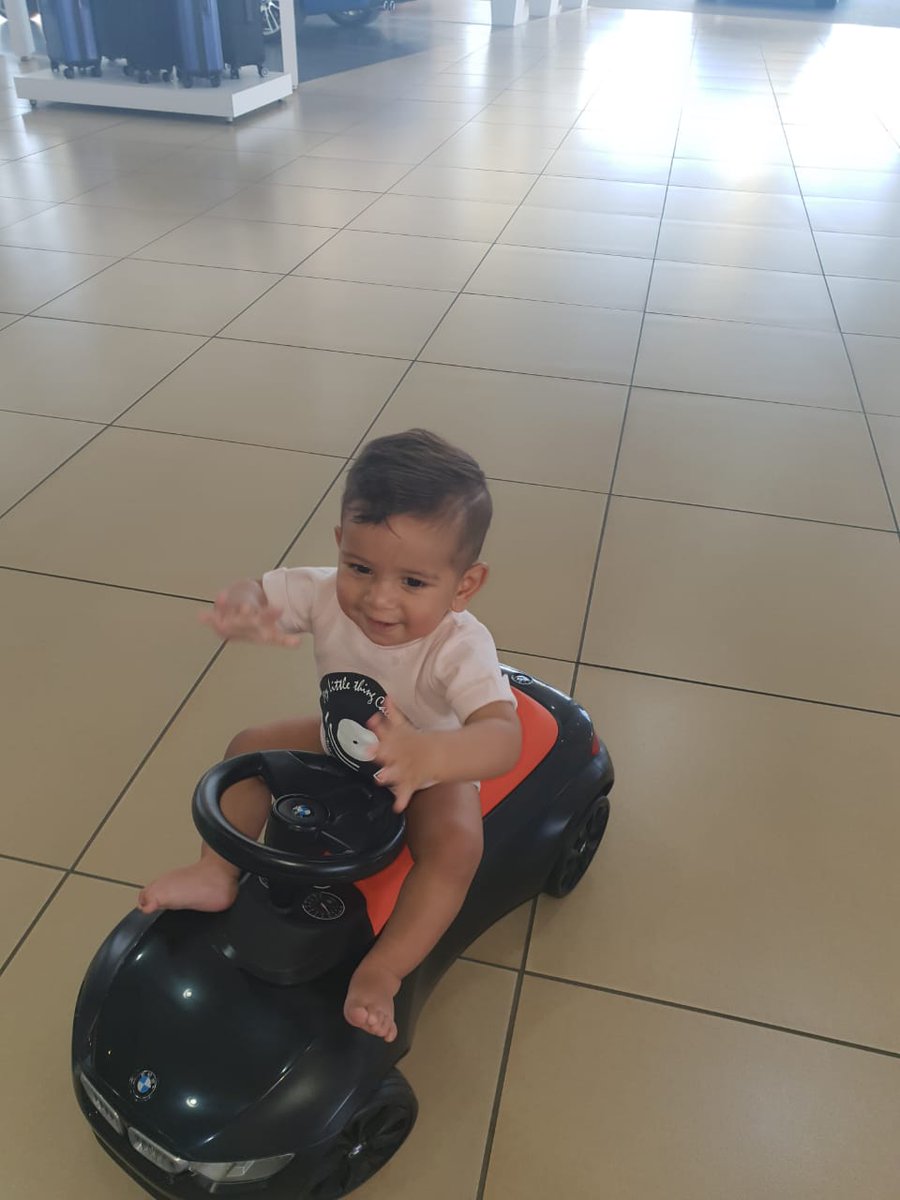 VaalridgeAuto's tweet photo. A little Big BMW enthusiast. #BMW #sovereign #comeplay https://t.co/KrQEaLAHqq