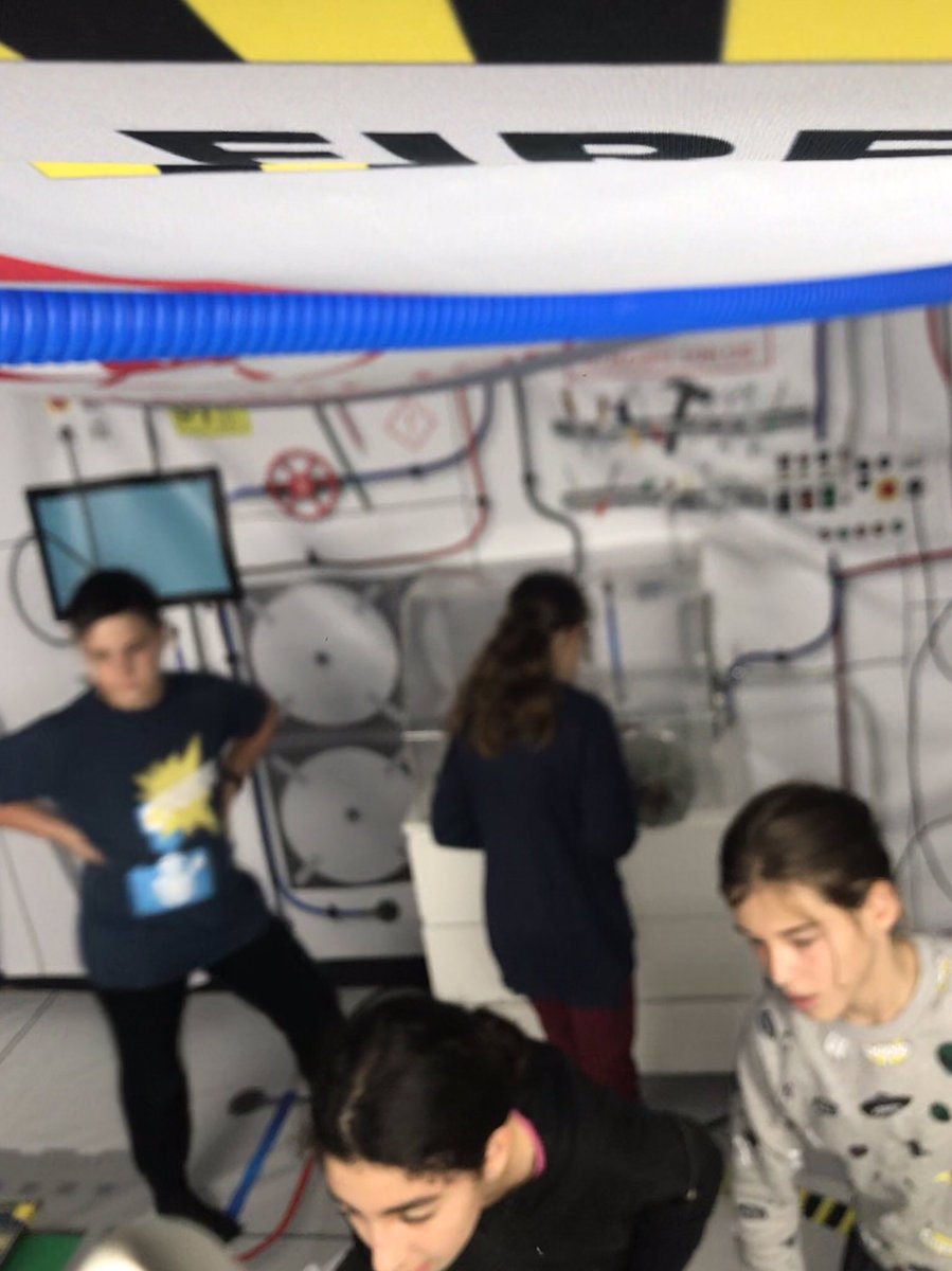 Delires D Encre On Twitter La Panique Monte Dans L Iss Avec L Escapegame Paniqueiss Au College Jacques Prevert A Saint Orens Cdi Prevert Sicoval31 Tlsemetropole Attention D Impact Imminent Https T Co Gyx8ctzikw