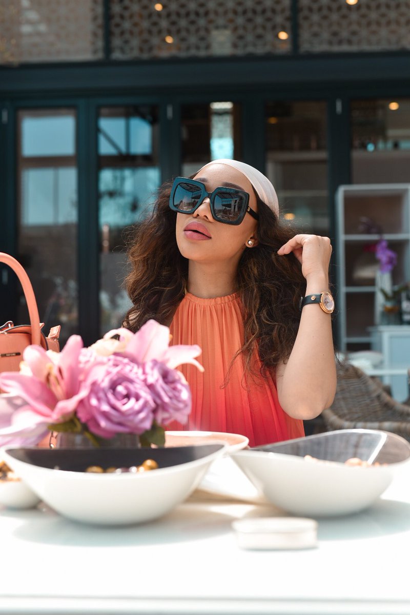 WeCreative_ZA's tweet photo. glo. 

Snaps - @ThapeloM_
Act - @Thando_Thabethe

#wecreate https://t.co/P4xx9jfTl2