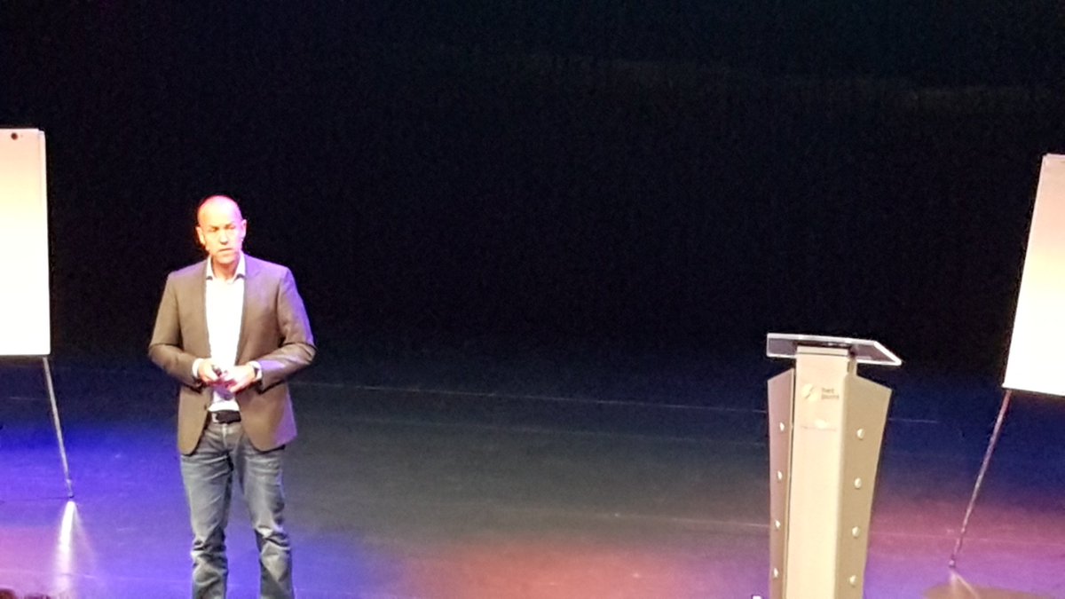 Aanwezig in <a href="/theaterhetpunt/">Theater Het Punt</a> voor het symposium van <a href="/dehaere/">De Haere</a> over positieve gezondheid! Oud topschaatser <a href="/Carlverheijen/">Carl verheijen</a> neemt de zaal mee: wat gaat goed maar ook wat kan beter!