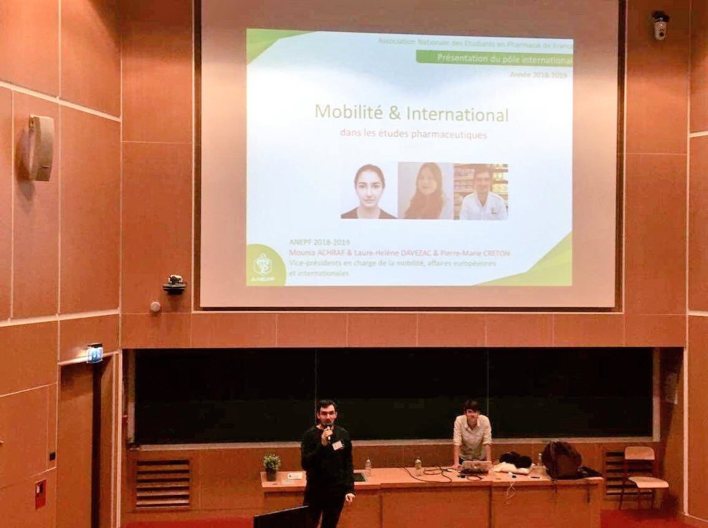 PM9CH's tweet photo. Yesterday we (@Pharma_ANEPF) were in @UnivRennes1 to promote @IPSForg and @EPSA_Online programmes during the @Capindus forum ! 
Thanks to all the pharmacy students who attended the meeting ! @AAEPRennes https://t.co/BwTc1wWcDD
