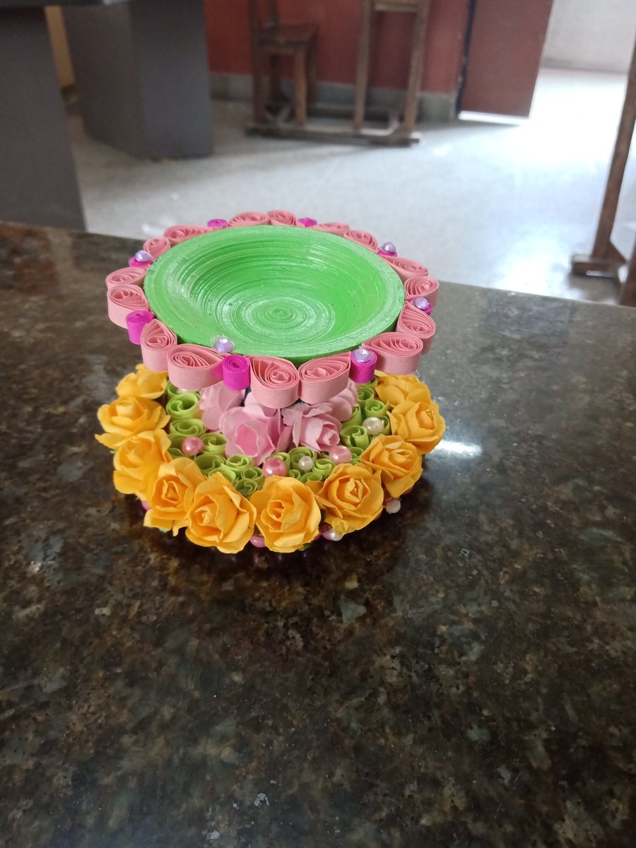 mpsshalimarbagh's tweet photo. #creativeconnections #readywithinnovation #creativediwali #encashingfestiveseason @SchEnterprise https://t.co/QC1TKPXlZf