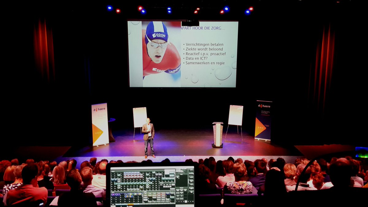 Onze zaal bijna vol voor Symposium 'Positieve gezondheid' van <a href="/dehaere/">De Haere</a> met oa <a href="/Carlverheijen/">Carl verheijen</a> <a href="/jeroenpronk/">jeroenpronk</a> <a href="/mirjamspitholt/">mirjamspitholt</a>