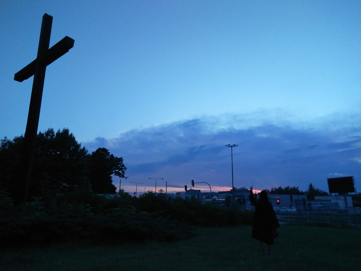 theasunnyhs's tweet photo. #HarryPotter 
In Gniezno, Poland this summer.

My dream to be a member of Hogwarts from childhood.⭐ https://t.co/4cj22872va