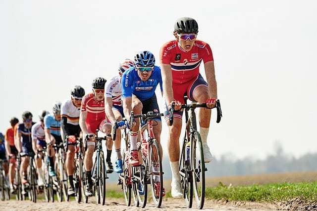 violetaberal's tweet photo. Long time due. Paris-Roubaix2018 
#cycling #race #cobbles #cobblestone #parisroubaix #parisroubaix2018 #hellofthenorth #violetaberal https://t.co/zqhzGTC1aM https://t.co/ZoJs0XYGCn