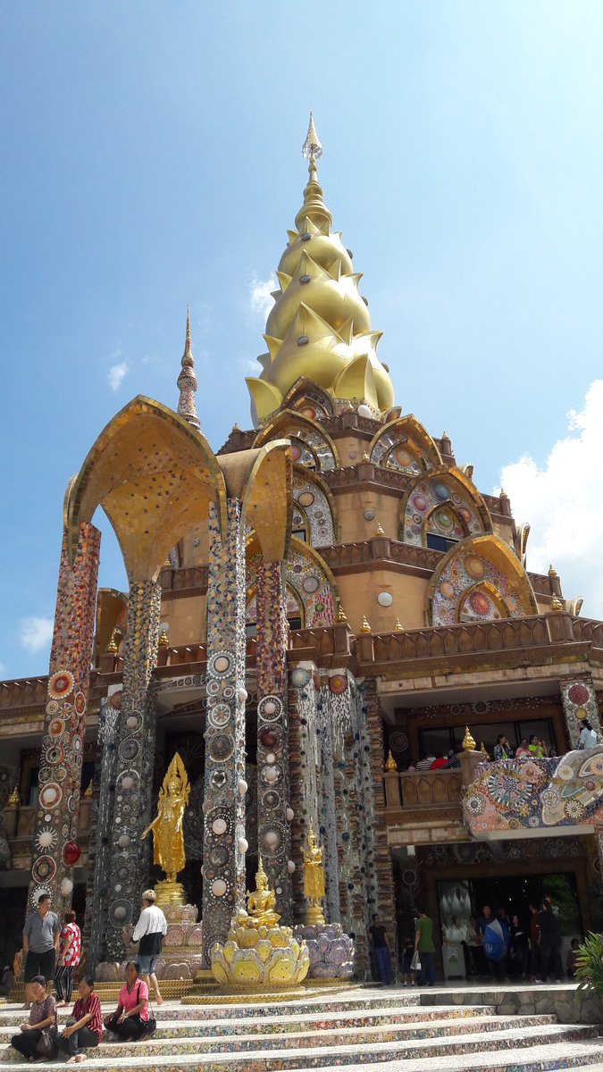 Yokee_monkaew's tweet image. #วัดพระธาตุผาซ่อนแก้ว