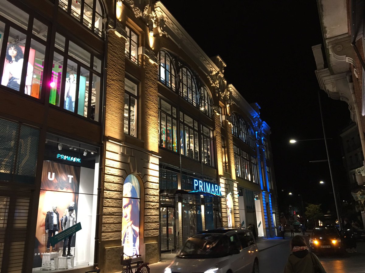 TomDMeager's tweet photo. Wow! Amazing opening of Primark in Toulouse. 14th in France. https://t.co/bOfqqPQ2Ib