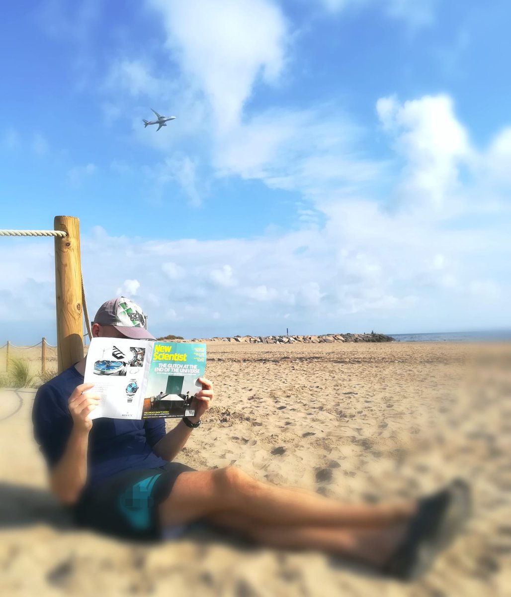 Love going to the UK and buy the latest <a href="/newscientist/">New Scientist</a> #NewScientist magazine to read it when I'm back in Barcelona