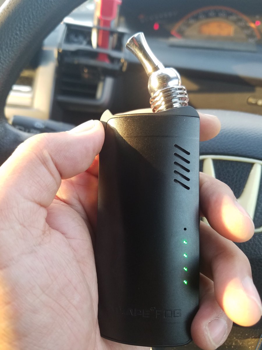 gangsong_vape's tweet photo. #XVAPEFOG #XMAXSTARRY 用の501交換ドリチ届いてました。

交換がかなりキツかったです。
精密ドライバー必須ですね。

ヒートシンクの形状で仕方ないのですが、今までと逆方向の向き、また、大きいので #FENIX の様には収まらない…

ニコ汁と熱さは問題ないですが、持ち運びには向きませんね。 https://t.co/ii972W4zI9