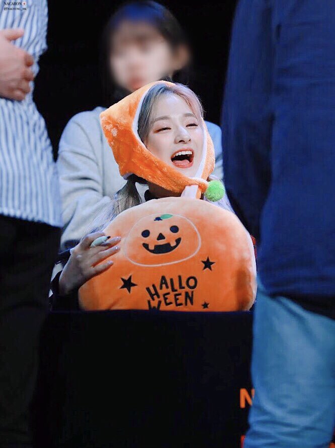 nacaronng's tweet photo. 181014 팬싸인회 
@realfromis_9 #FROMIS_9 #LEENAGYUNG #NAGYUNG #이나경 #나경 
Please do not crop logo🚫 https://t.co/oL2L3UhX8k