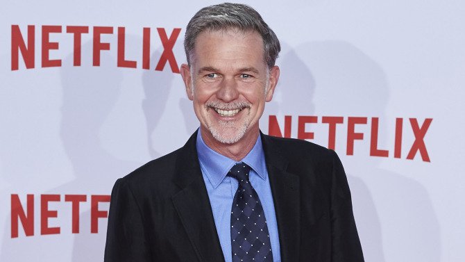 Poilocine's tweet photo. Netflix ouvrira bientôt une salle éphémère ! "Un lieu ouvert à tous, pour regarder des films avec des inconnus, dans le noir et en silence".

Le géant américain "espère sortir les spectateurs de chez eux" avec ce concept intriguant. Ouverture début 2019. https://t.co/pgoPDH4iMO