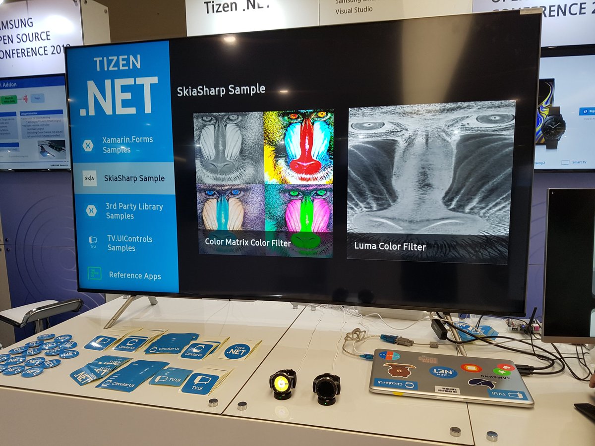 rookiejava's tweet image. Do you know what open source conference is taking place in Seoul🇰🇷 now? Here we are exhibiting Tizen .NET at #SOSCON (soscon.net). Special thanks to #XamarinForms team.