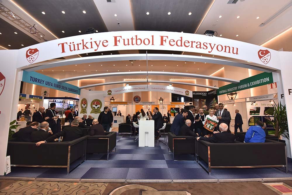 TurismoTurquia's tweet photo. El Foro y la Feria de la Industria del Fútbol FIFEX se reúnen en Belek, Antalya entre el 11 y 13 de enero de 2019.https://t.co/bu3cXg34AA https://t.co/GAPkSaR2Y8