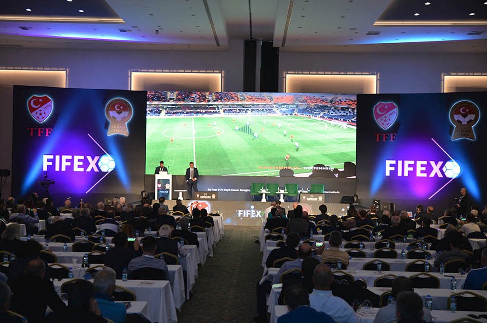 TurismoTurquia's tweet photo. El Foro y la Feria de la Industria del Fútbol FIFEX se reúnen en Belek, Antalya entre el 11 y 13 de enero de 2019.https://t.co/bu3cXg34AA https://t.co/GAPkSaR2Y8