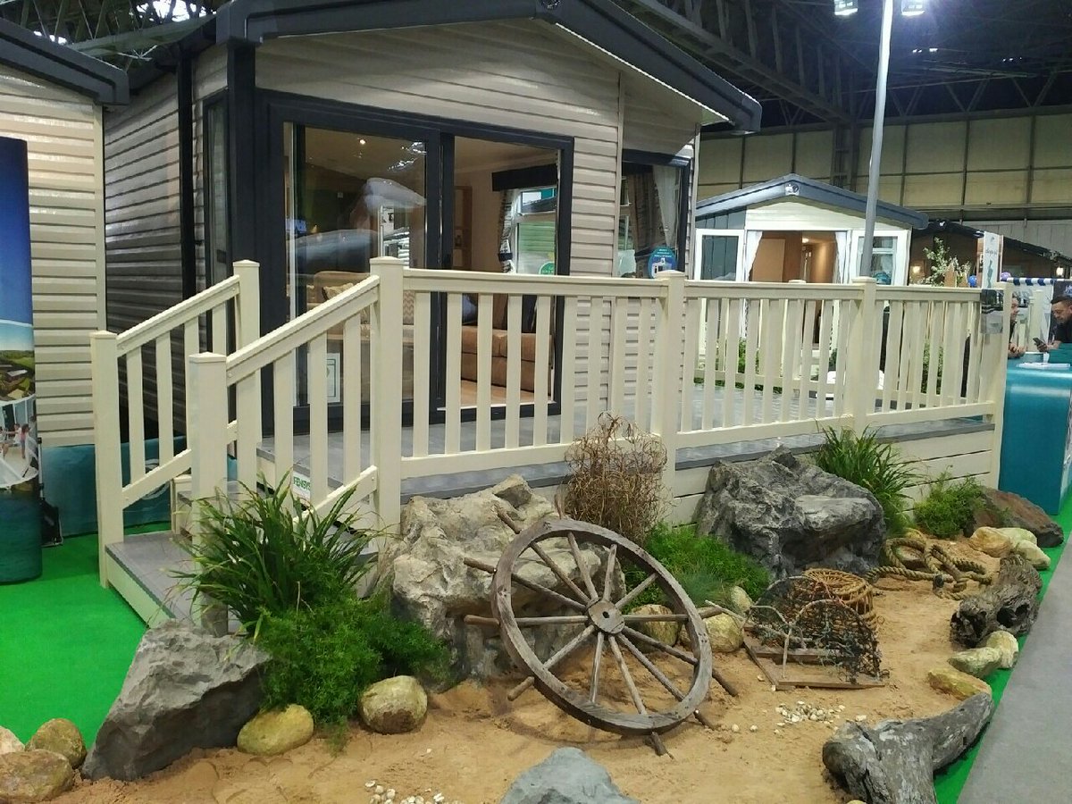 Fensys Pintrest Page. Interested in seeing more decking idea's from <a href="/fensysleisure/">Fensys Decking without compromise</a> #UPVC #plastic #decking, take a look at our Pintrest page😀 pinterest.co.uk/fensysdecking