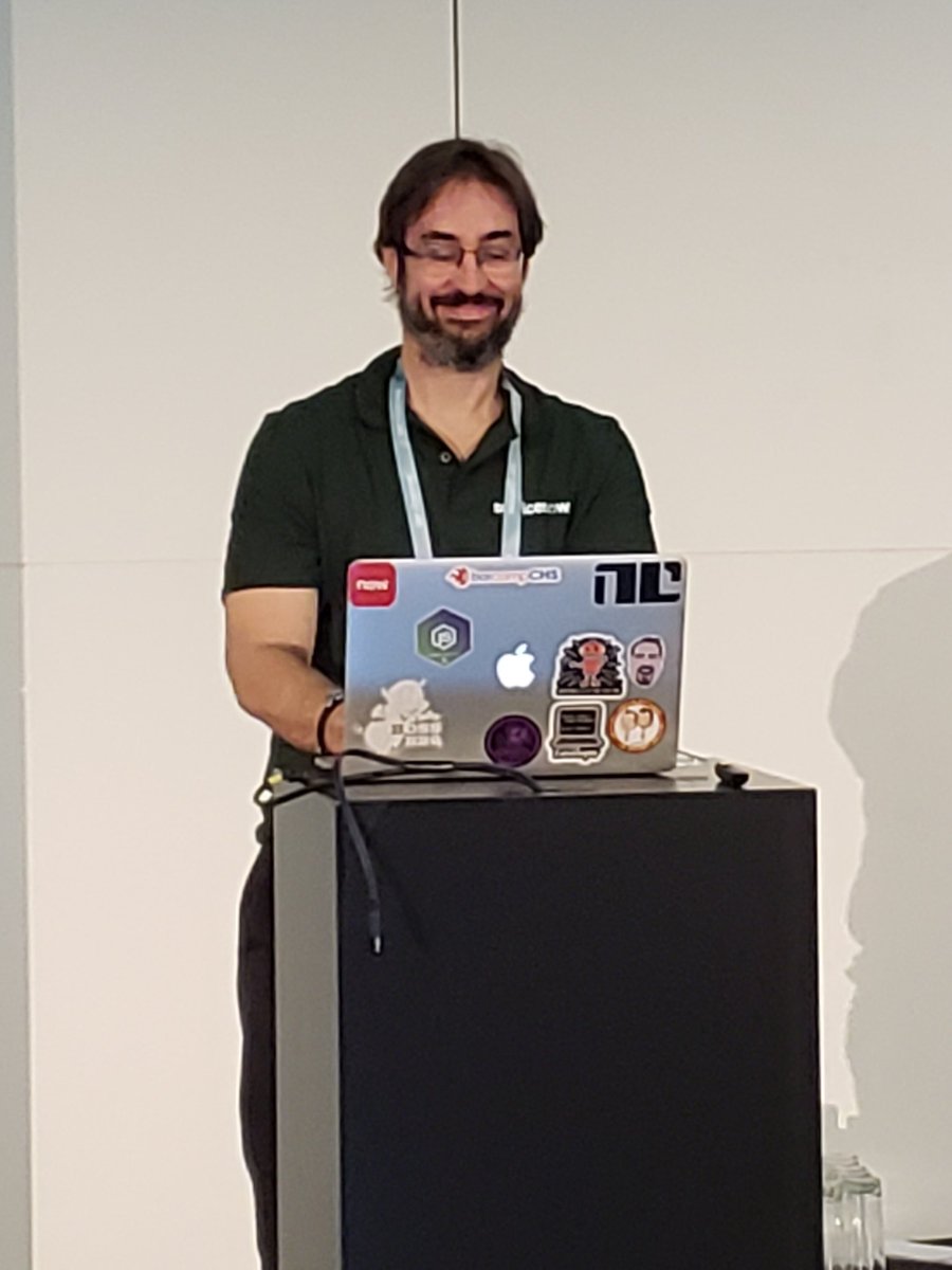 Andrewjbarnes's tweet photo. About to start the #handsonlab at #NowForum18 in London with @DaveSlusherNOW https://t.co/cQwCYKqsUk