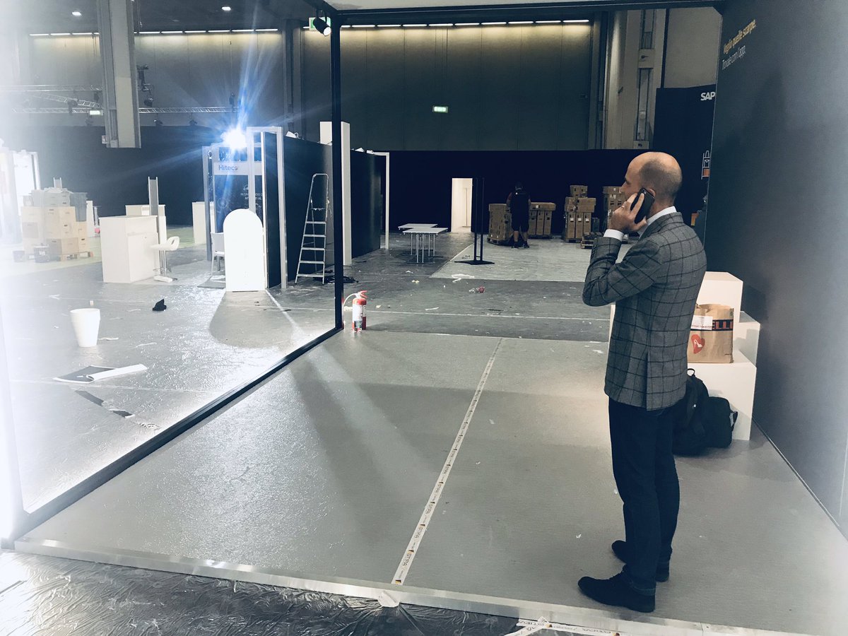 GianluigiTweet's tweet photo. In Milan @MMondinoTwit gets ready for the big show #SAPNOW2018 #SAPBusinessOne #IntelligentEnterprise https://t.co/UxOrM1hQ1e