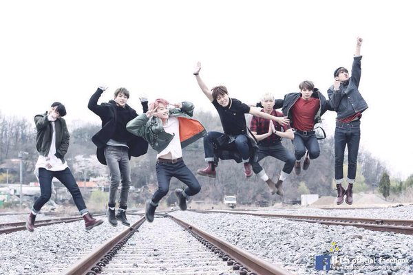 konstantinrant1's tweet photo. おはようございます ̡̥̋̍֊
#BTS https://t.co/Kn0iUTfrIf